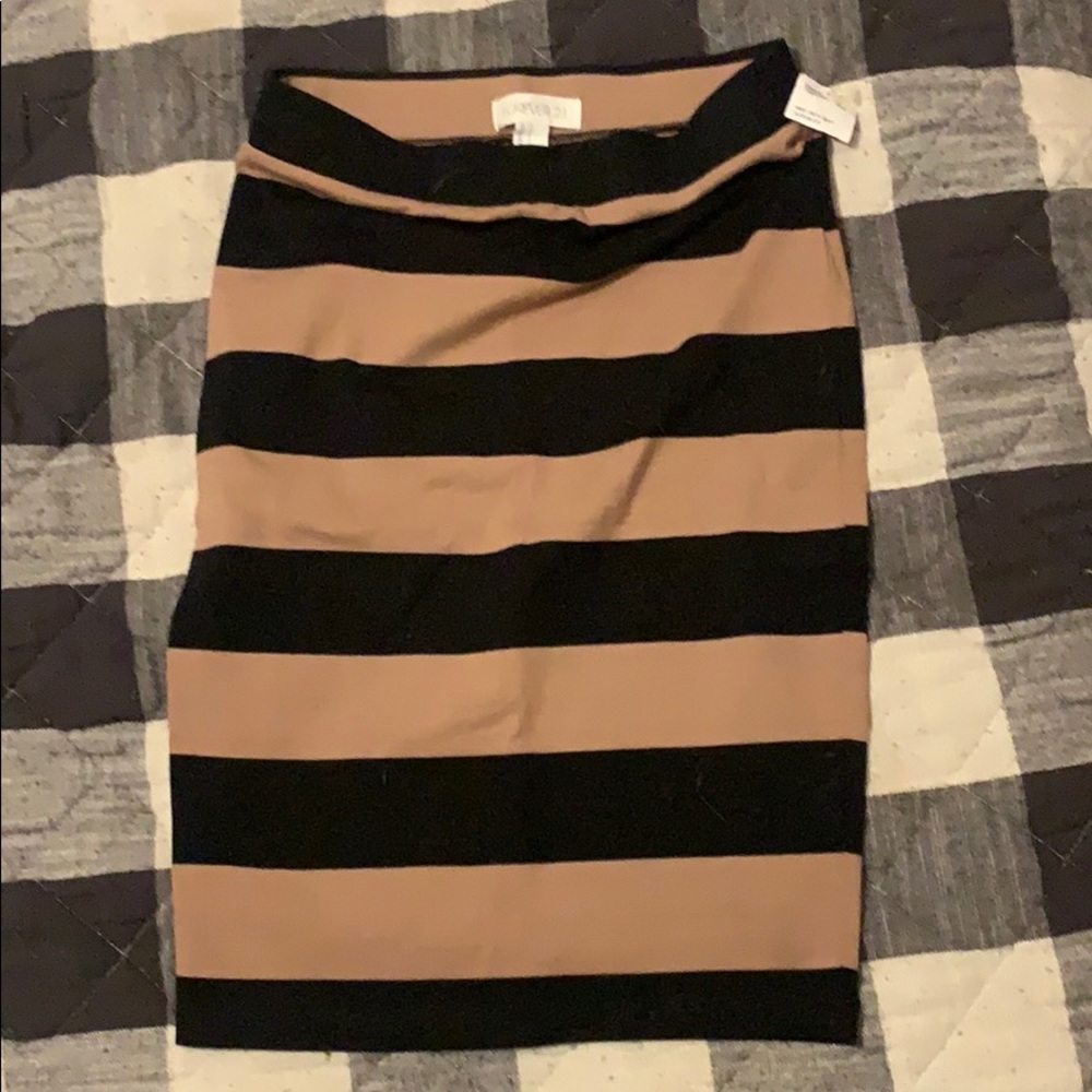 Stretchy Knee Length Skirt